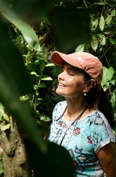 Silvia Ochoa en el bosque